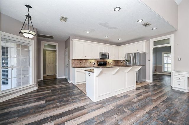 3206 Meadowlark Lane, Montgomery, TX 77356