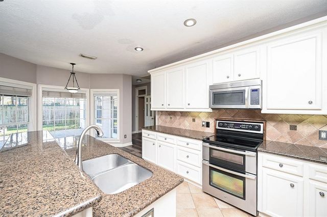 3206 Meadowlark Lane, Montgomery, TX 77356
