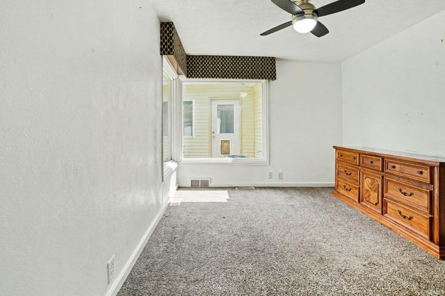 2030 Greenleaf Boulevard, Elkhart, IN 46514