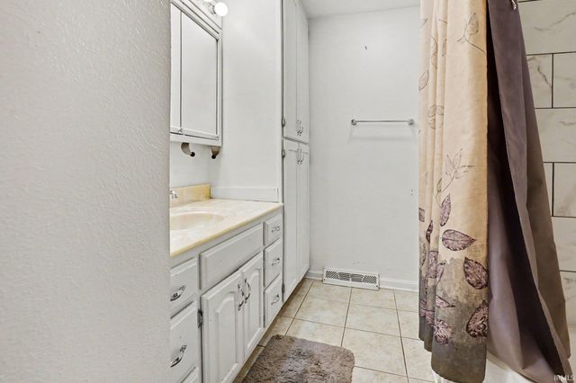 2030 Greenleaf Boulevard, Elkhart, IN 46514
