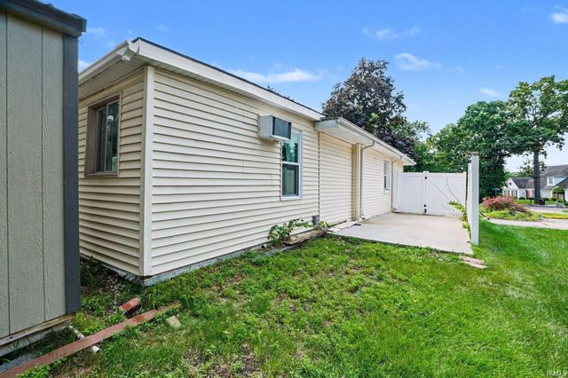 2030 Greenleaf Boulevard, Elkhart, IN 46514