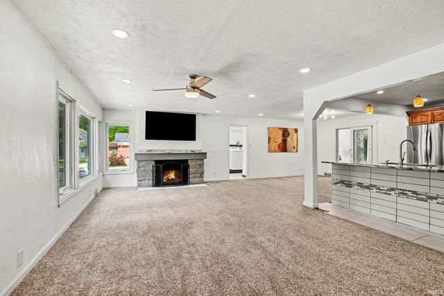 2030 Greenleaf Boulevard, Elkhart, IN 46514