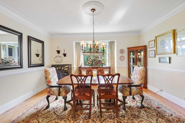 36 Country Road, Vlg Of Golf, FL 33436