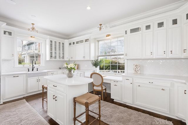 36 Country Road, Vlg Of Golf, FL 33436