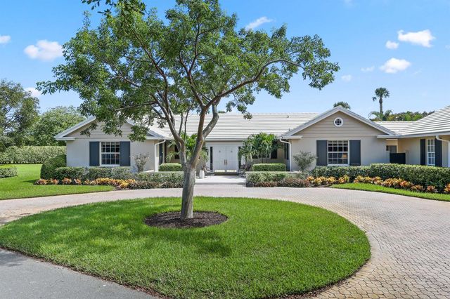 36 Country Road, Vlg Of Golf, FL 33436