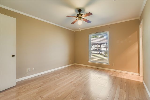 501 Kingston Drive, Grand Prairie, TX 75051