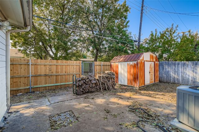 501 Kingston Drive, Grand Prairie, TX 75051