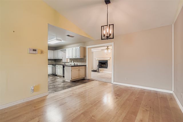 501 Kingston Drive, Grand Prairie, TX 75051