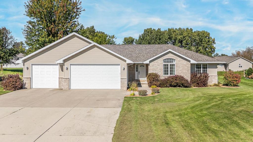 W2246 RASPBERRY LANE, Appleton, WI 54913