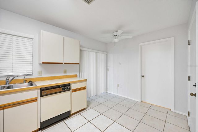 3411 57TH AVENUE DRIVE W 6, Bradenton, FL 34210