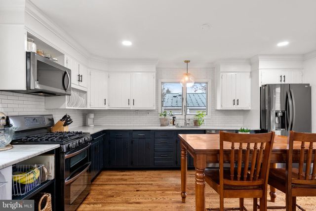 104 GABLE RD, Paoli, PA 19301