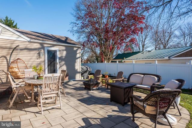 104 GABLE RD, Paoli, PA 19301