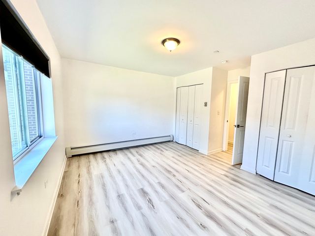 820 MCINTOSH Court 106, Prospect Heights, IL 60070