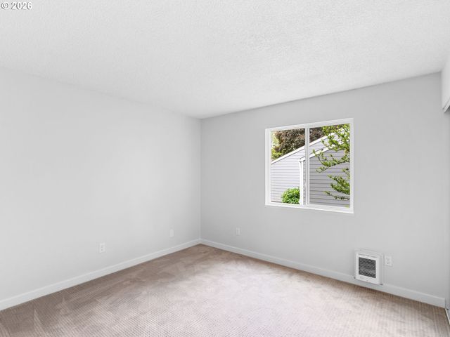 2712 Se 138TH Ave 53, Portland, OR 97236