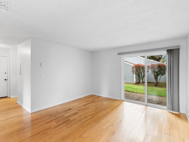 2712 Se 138TH Ave 53, Portland, OR 97236