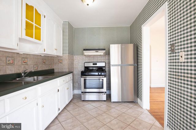 812 FOREST GLEN RD, Silver Spring, MD 20901