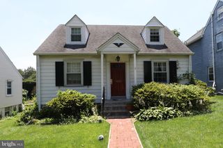 812 FOREST GLEN RD, Silver Spring, MD 20901