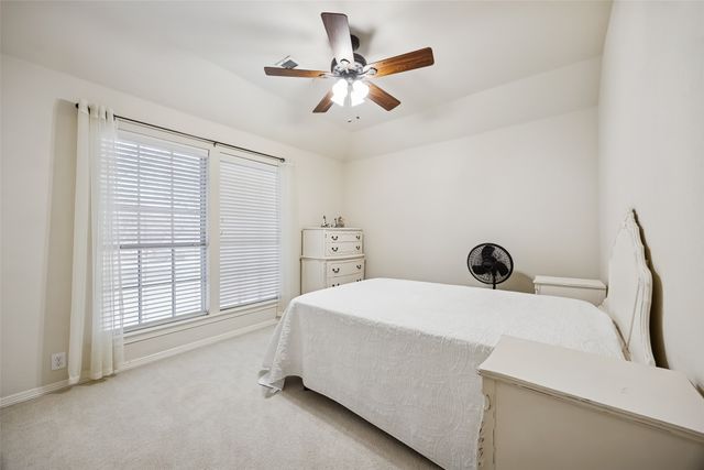 208 Stanford Court, Heath, TX 75032