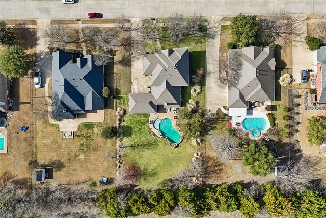 208 Stanford Court, Heath, TX 75032