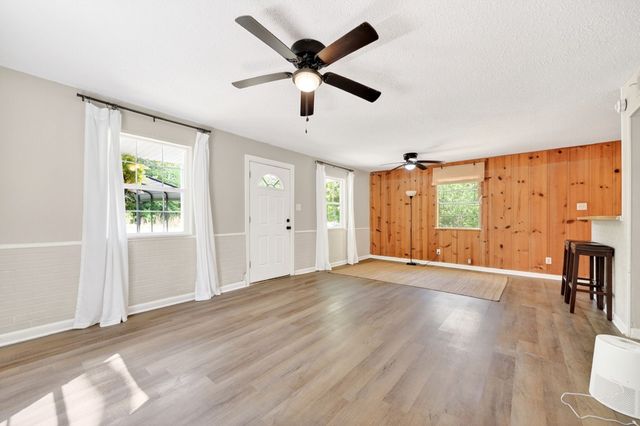 7115 Brokenbow Drive, Mabank, TX 75156