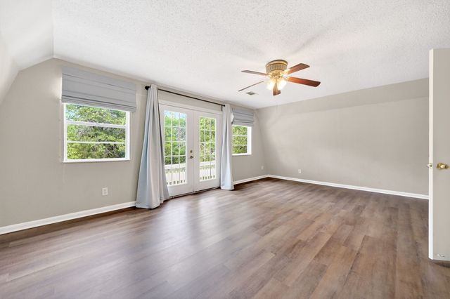 7115 Brokenbow Drive, Mabank, TX 75156