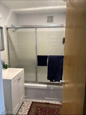 11850 Edgewater Drive 624, Lakewood, OH 44107