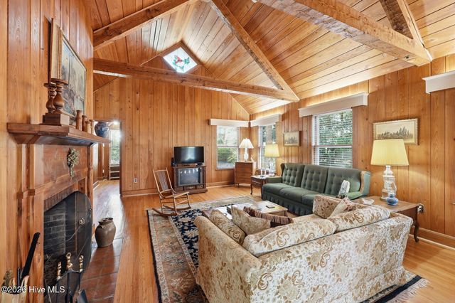 535 E Morganton Road, Southern Pines, NC 28387