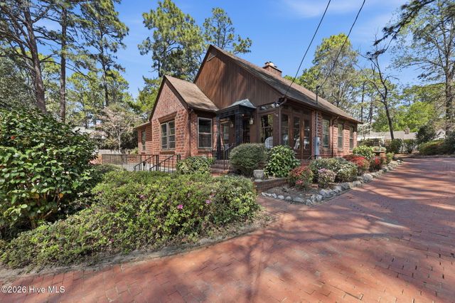 535 E Morganton Road, Southern Pines, NC 28387