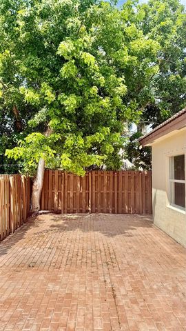 2364 NE 4th Street 2364, Homestead, FL 33033