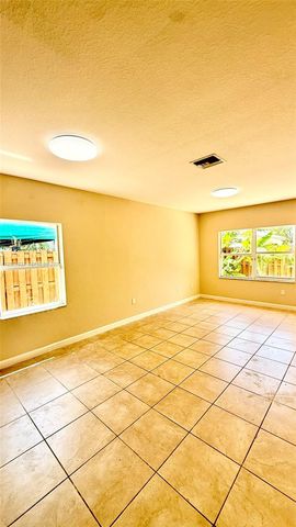2364 NE 4th Street 2364, Homestead, FL 33033