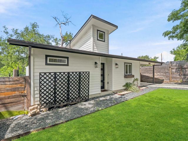 5005 Lott Ave 2, Austin, TX 78721