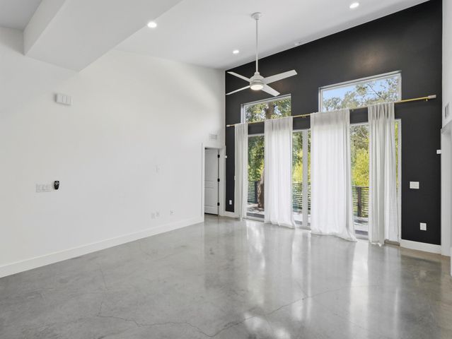 5005 Lott Ave 2, Austin, TX 78721