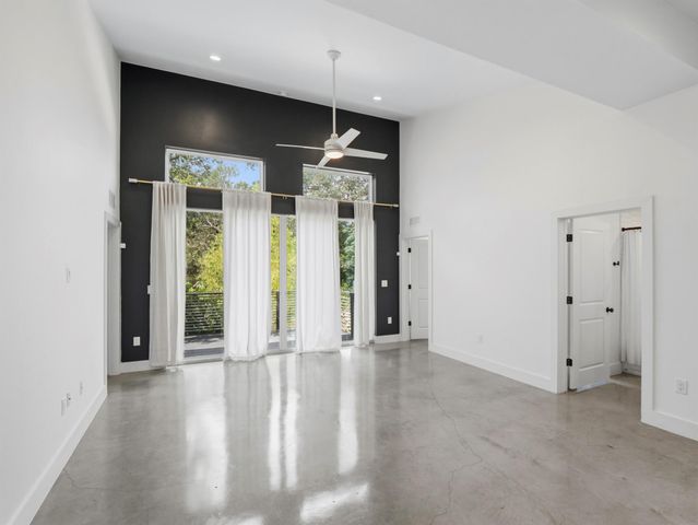 5005 Lott Ave 2, Austin, TX 78721