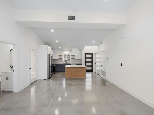5005 Lott Ave 2, Austin, TX 78721