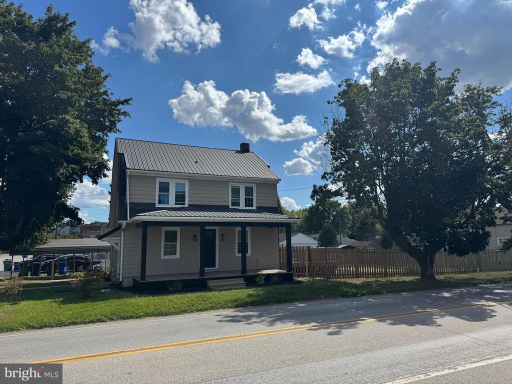 102 LIGHTNER RD, York, PA 17404