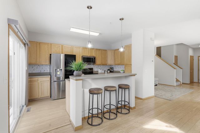 4552 Blaylock Way 4301, Inver Grove Heights, MN 55076