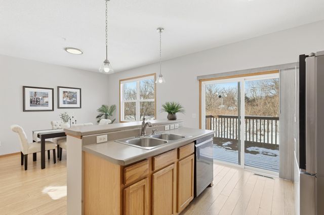 4552 Blaylock Way 4301, Inver Grove Heights, MN 55076