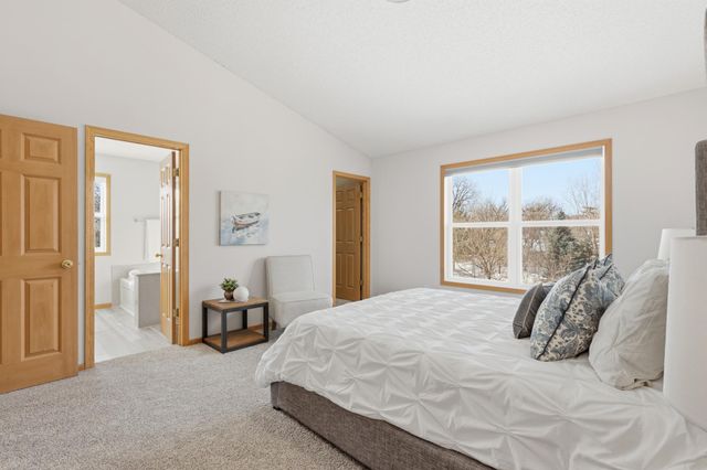 4552 Blaylock Way 4301, Inver Grove Heights, MN 55076