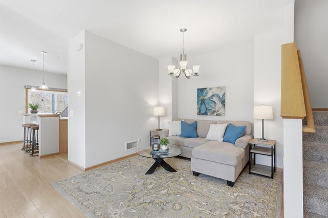 4552 Blaylock Way 4301, Inver Grove Heights, MN 55076