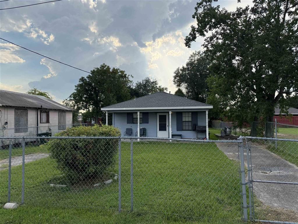 715 N Malcolm St Street, Lake Charles, LA 70601