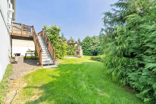 9806 E Hoffman Ct, Spokane, WA 99206