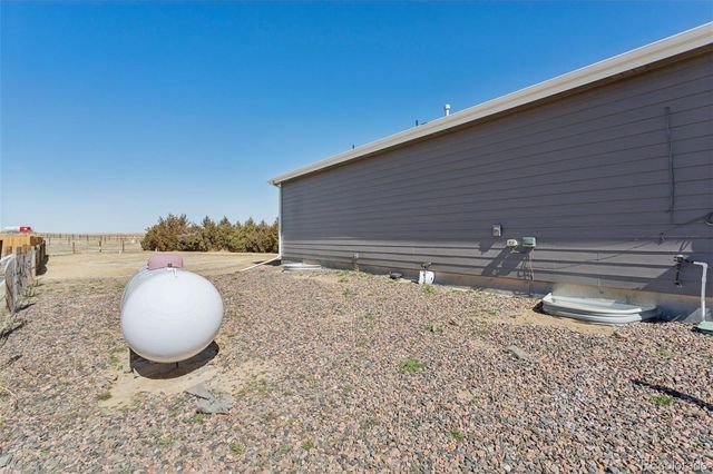 1434 4th Court, Deer Trail, CO 80105