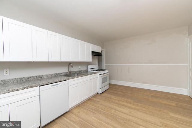 428 MIDDLESEX ST, Gloucester City, NJ 08030