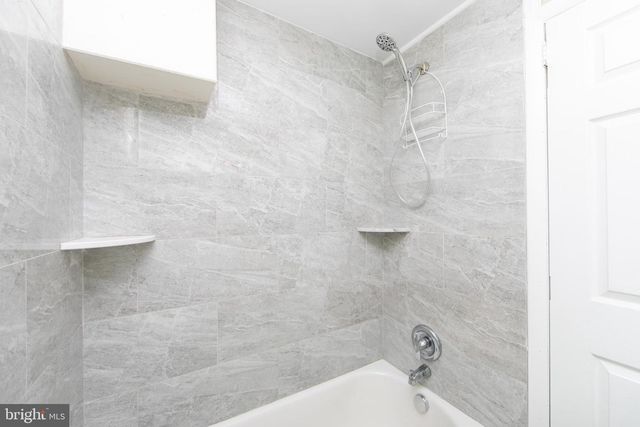 428 MIDDLESEX ST, Gloucester City, NJ 08030