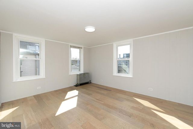 428 MIDDLESEX ST, Gloucester City, NJ 08030