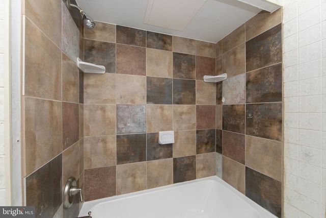 428 MIDDLESEX ST, Gloucester City, NJ 08030