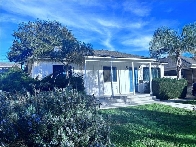 8328 Mcconnell, Los Angeles, CA 90045