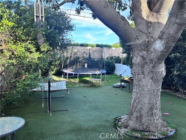 8328 Mcconnell, Los Angeles, CA 90045