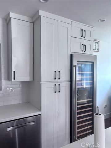 8328 Mcconnell, Los Angeles, CA 90045