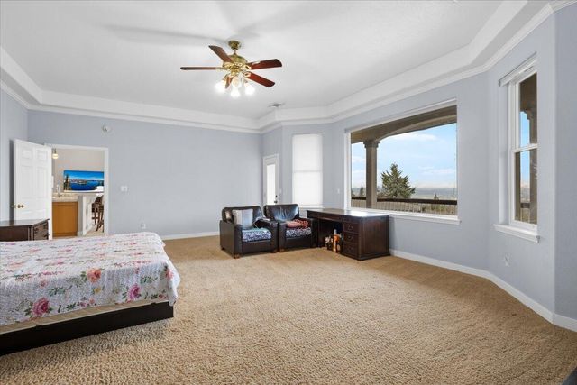 1501 Satellite Drive, Medford, OR 97504